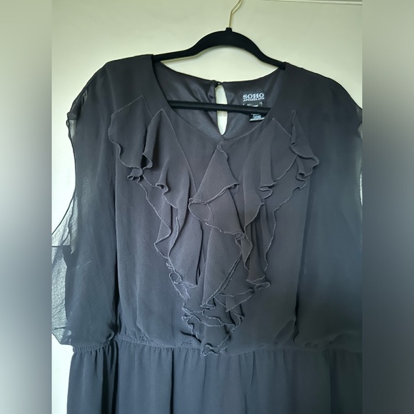 Soho Apparel Black Dress. Size 24. - Picture 2 of 4